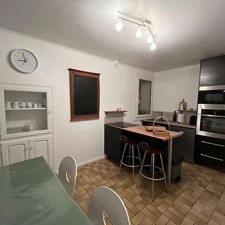 Agreable Maison De Village Avec Terrasse Vinca Экстерьер фото
